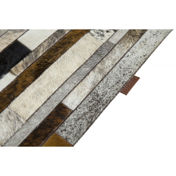 Striped leather rug Grey/Ivory/Brown, zoom on its special stitching