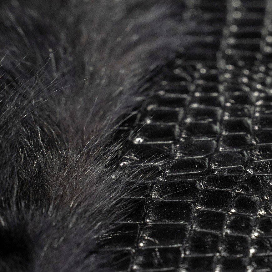 Sevron Fox Black FR Croco Leather k-1125